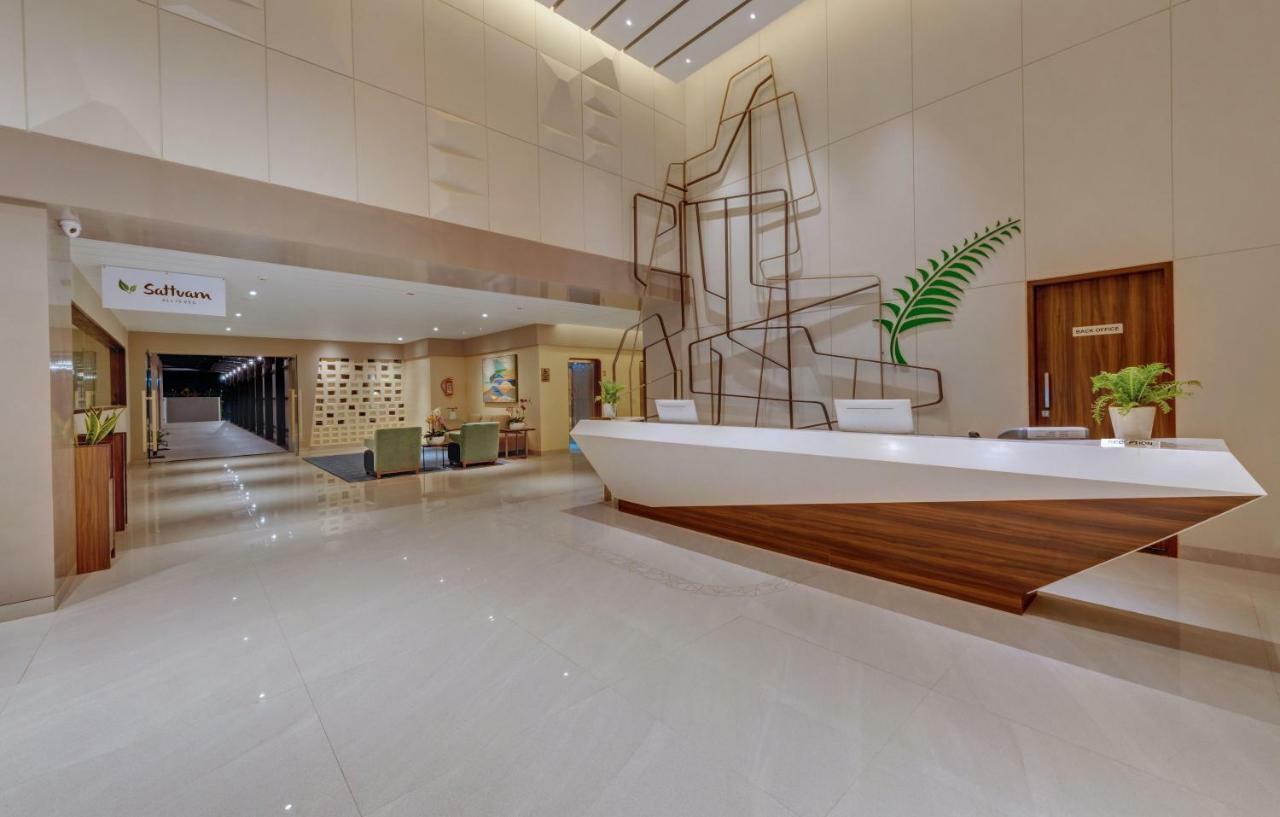 The Fern Residency Karad Hotel Bagian luar foto